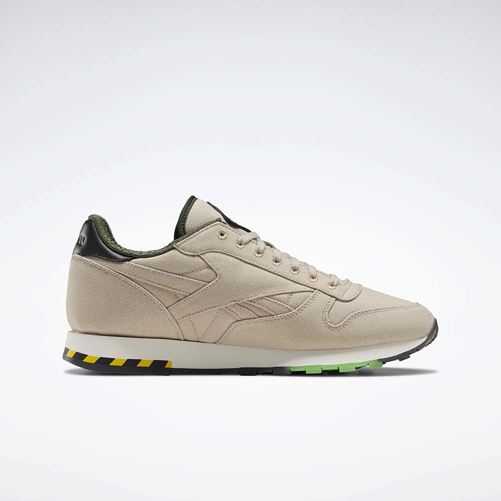 Reebok《魔鬼剋星》兩雙聯名鞋款曝光!經典元素注入,還附上抓鬼服務的電話號碼