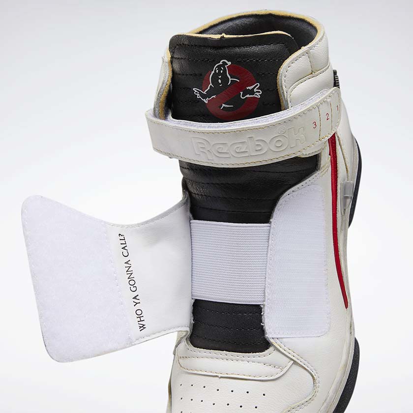 Reebok《魔鬼剋星》兩雙聯名鞋款曝光!經典元素注入,還附上抓鬼服務的電話號碼
