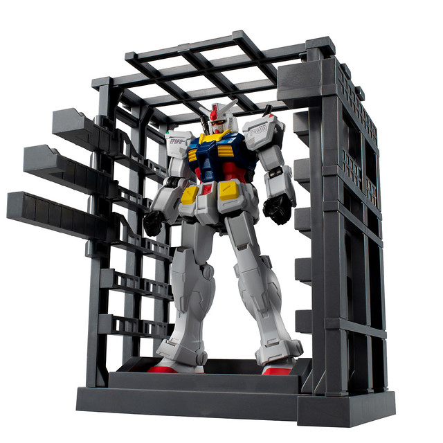 橫濱GFY會場推出「G-FRAME 鋼彈 限定版」 本體加格納庫豪華登場！