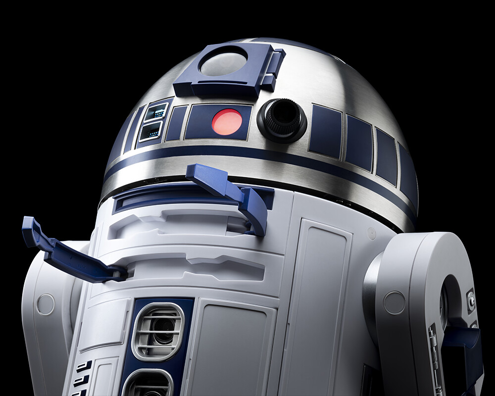 STK Workshop《星際大戰》「R2-D2」1/2比例官方復刻品互動式模型 逼真聲光效果搭載，還能行走、投影！