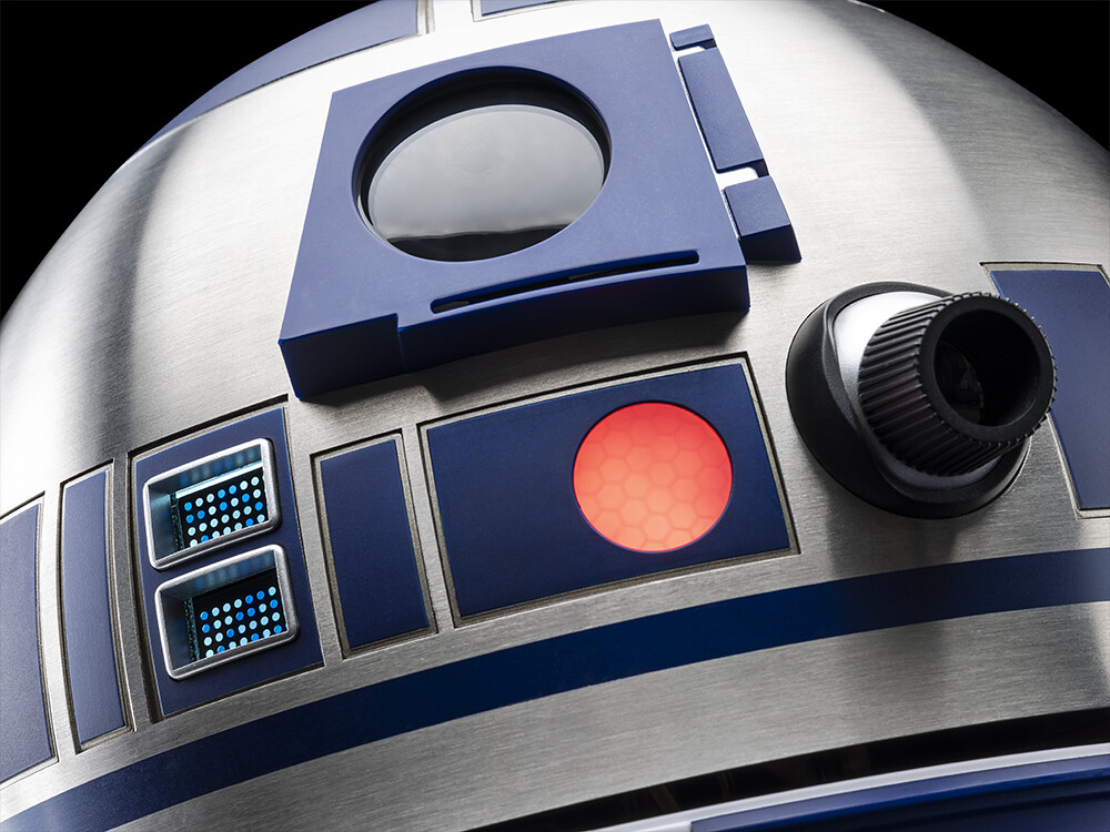 STK Workshop《星際大戰》「R2-D2」1/2比例官方復刻品互動式模型 逼真聲光效果搭載，還能行走、投影！