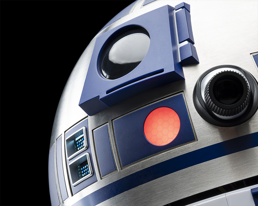 STK Workshop《星際大戰》「R2-D2」1/2比例官方復刻品互動式模型 逼真聲光效果搭載，還能行走、投影！