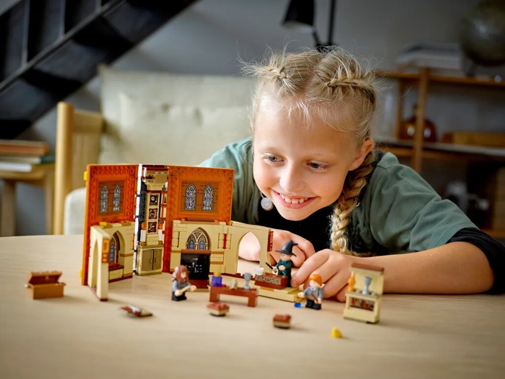 LEGO 76382~76385《哈利波特》Hogwarts Moment 四款盒組發表!翻開課本一起學習魔法吧~