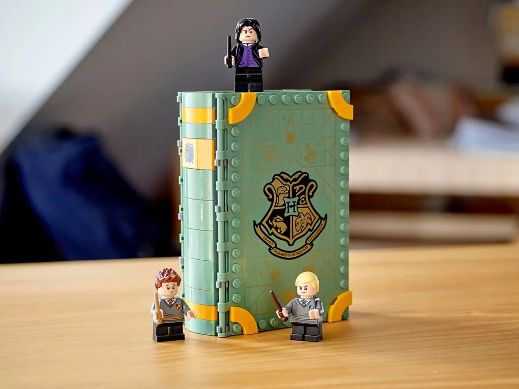 LEGO 76382~76385《哈利波特》Hogwarts Moment 四款盒組發表!翻開課本一起學習魔法吧~