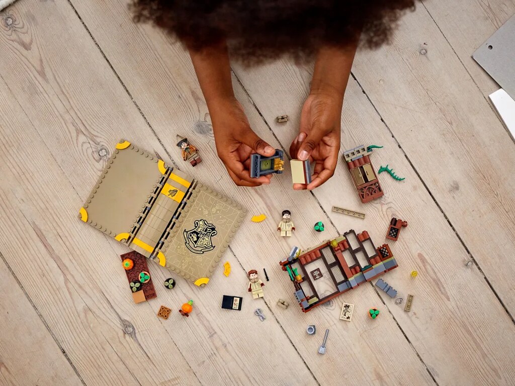 LEGO 76382~76385《哈利波特》Hogwarts Moment 四款盒組發表!翻開課本一起學習魔法吧~