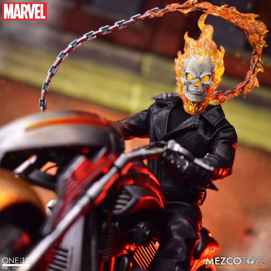 MEZCO TOYZ ONE:12 COLLECTIVE系列【惡靈戰警＆地獄機車】套裝組 再現煞氣的奔馳樣貌，機車還搭載聲光效果！