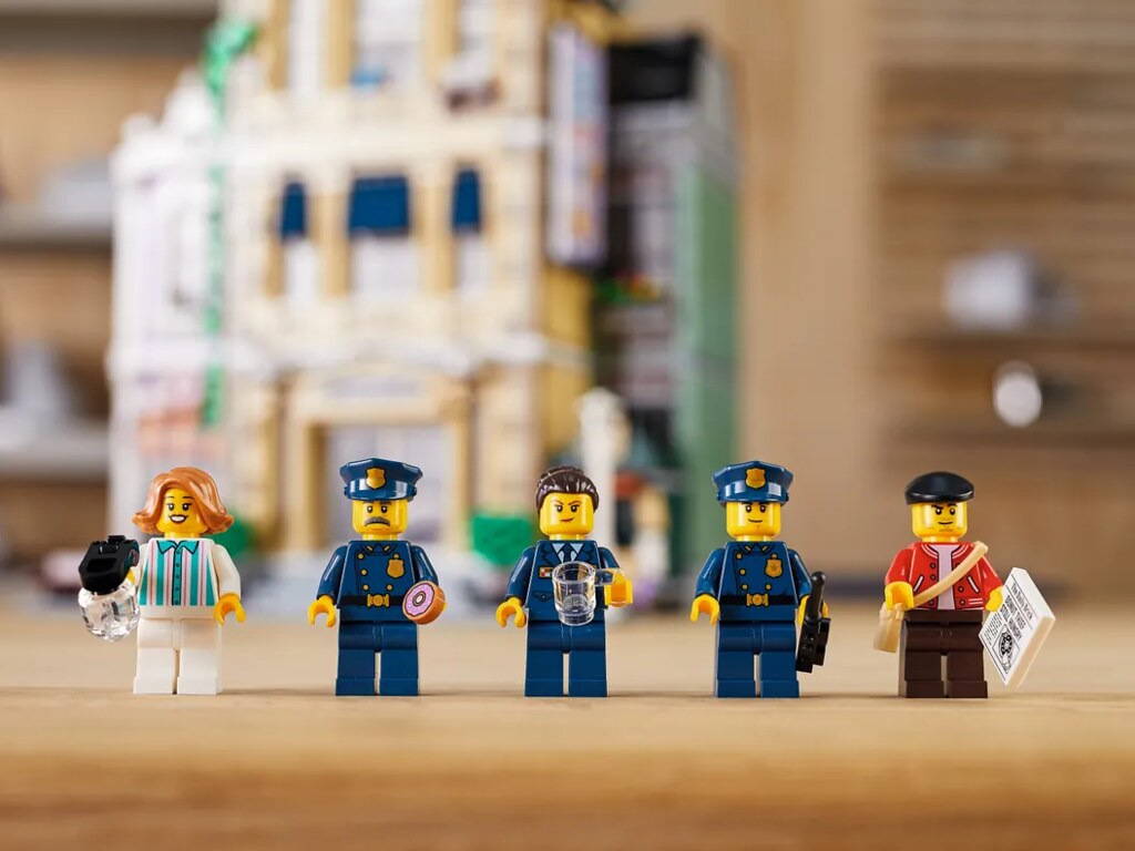 LEGO 10278 創意系列【警察局】Police Station 有我們波麗士坐鎮