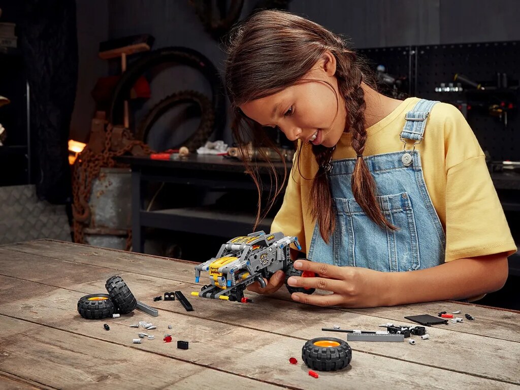 LEGO 42118、42119 科技系列 Grave Digge、Max-D 具備迴力車&二合一重組玩法的怪物卡車登場!