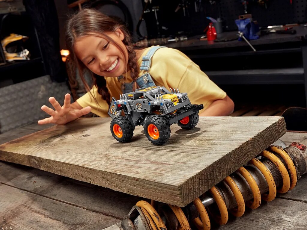 LEGO 42118、42119 科技系列 Grave Digge、Max-D 具備迴力車&二合一重組玩法的怪物卡車登場!