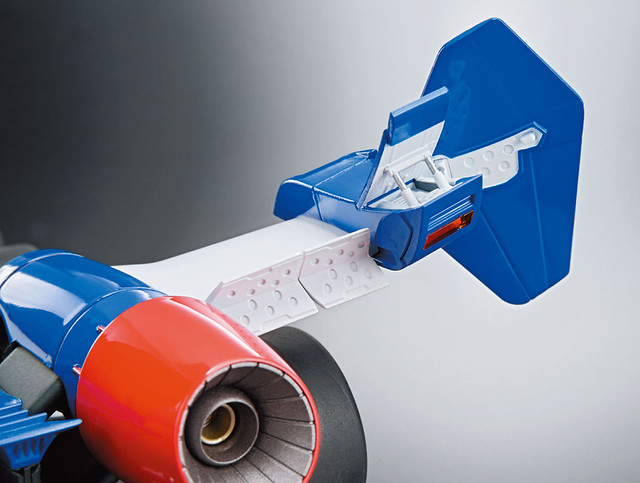 永遠超越極限！青島文化教材社《閃電霹靂車》超級阿斯拉01