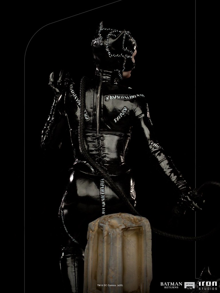 Iron Studios《蝙蝠俠大顯神威》貓女 1/10比例全身雕像