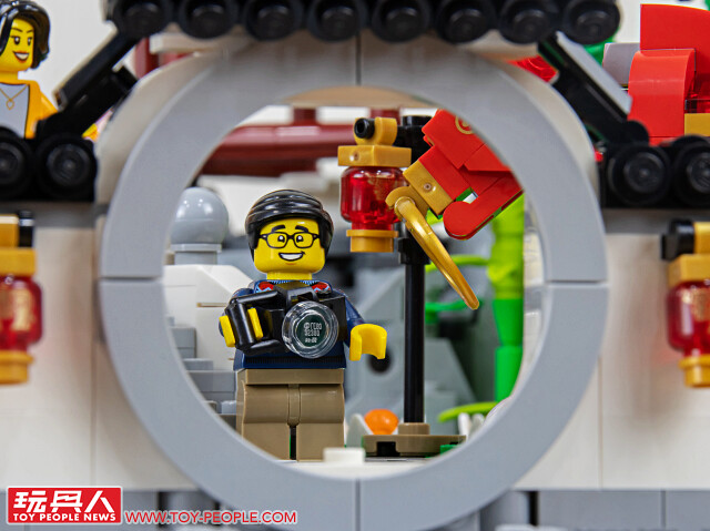 LEGO 80106「年獸的故事」、80107「新春元宵燈會」開箱報告！用鞭炮嚇跑年獸、張燈結綵賞花燈
