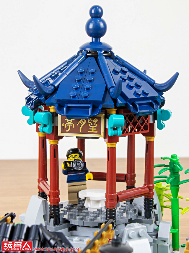 LEGO 80106「年獸的故事」、80107「新春元宵燈會」開箱報告！用鞭炮嚇跑年獸、張燈結綵賞花燈