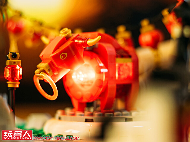 LEGO 80106「年獸的故事」、80107「新春元宵燈會」開箱報告！用鞭炮嚇跑年獸、張燈結綵賞花燈