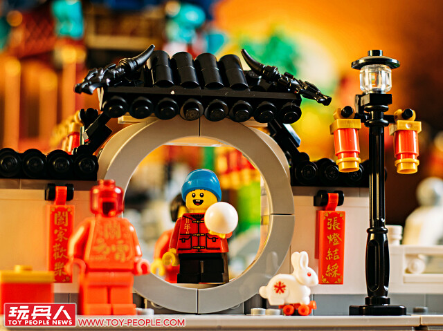LEGO 80106「年獸的故事」、80107「新春元宵燈會」開箱報告！用鞭炮嚇跑年獸、張燈結綵賞花燈