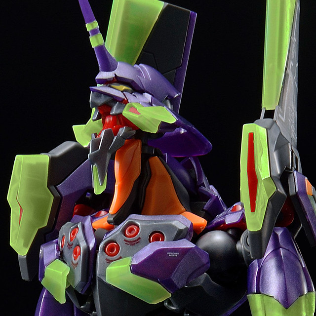 RG《福音戰士新劇場版》EVA 初號機（夜間戰鬥規格） 夜光配色限定登場！