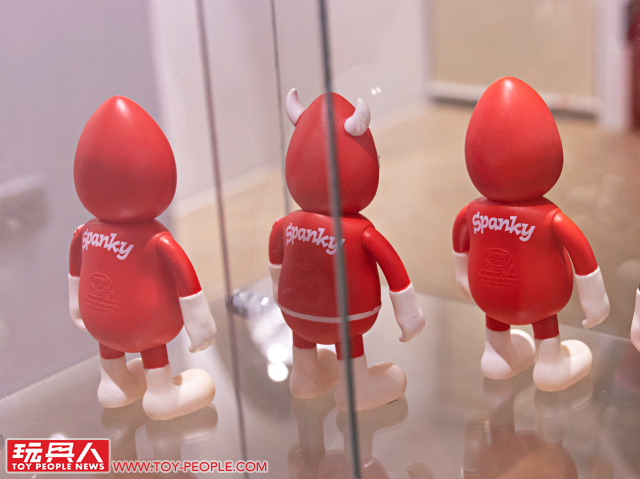 WDW【Make Someone Happy Today】展覽 at The little hut 現場報導 橫跨十五年的經典再次復活!