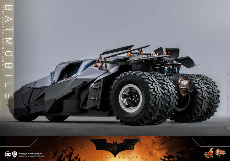 Hot Toys《蝙蝠俠:開戰時刻》蝙蝠車(Batmobile)1/6 比例載具