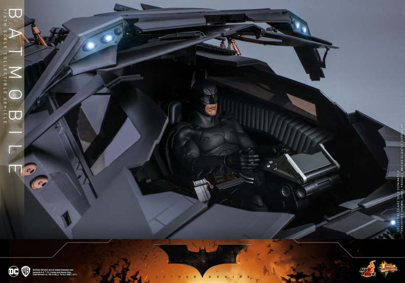Hot Toys《蝙蝠俠:開戰時刻》蝙蝠車(Batmobile)1/6 比例載具