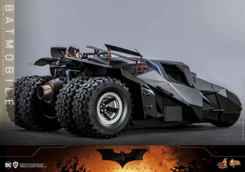 Hot Toys《蝙蝠俠:開戰時刻》蝙蝠車(Batmobile)1/6 比例載具