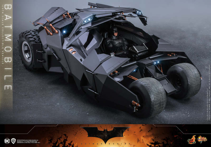 Hot Toys《蝙蝠俠:開戰時刻》蝙蝠車(Batmobile)1/6 比例載具
