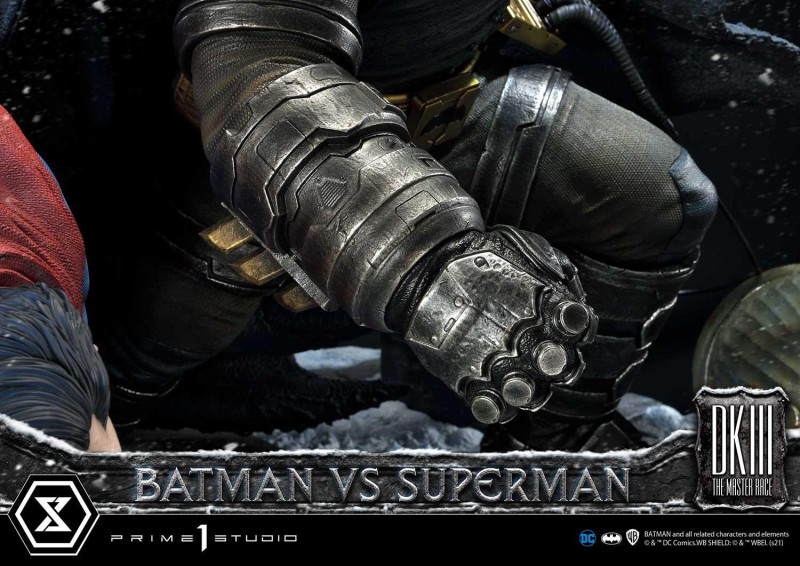 Prime 1 Studio《蝙蝠俠：黑暗騎士歸來》蝙蝠俠大戰超人（バットマンVSスーパーマン）1/3 比例全身雕像 普通版/DX版