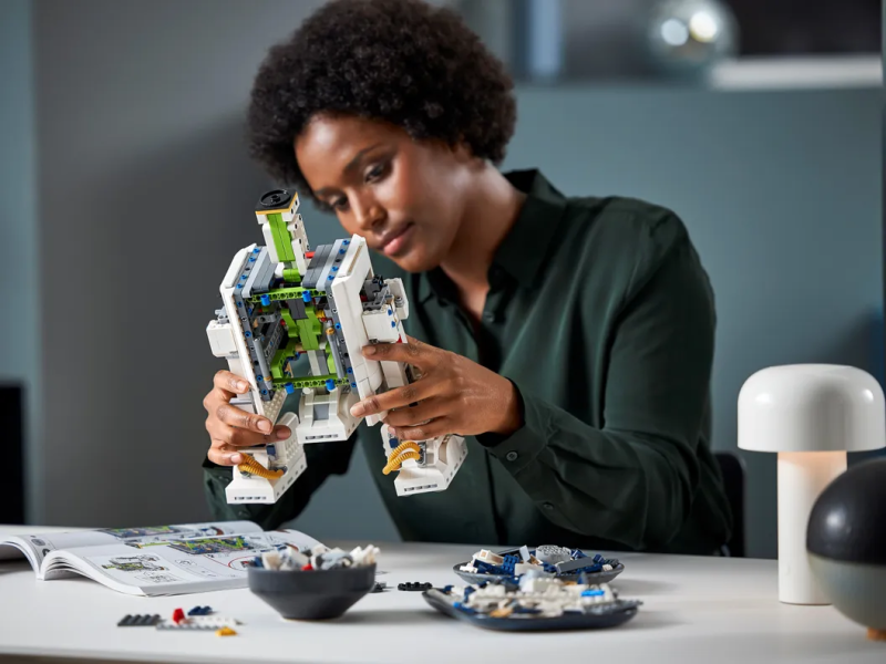 LEGO 75308《星際大戰》R2-D2 磚拼模型 最可靠的機器夥伴 30 公分大尺寸再來!