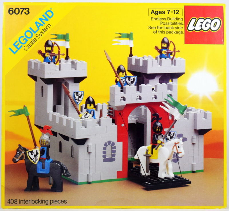 LEGO 31120 創意系列 擁有三合一玩法的「中世紀城堡」（Medieval Castle）老玩家們熟悉的「黑鷹軍」樂高人偶再來！