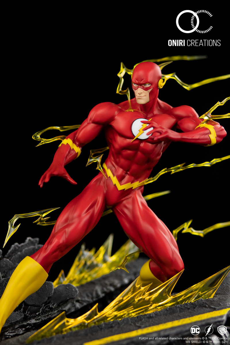 Oniri Creations DC 漫畫【閃電俠】The Flash 1/6 比例全身雕像 游刃有餘的自信笑容超帥！