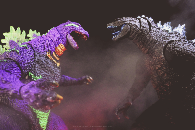 『開箱』怪獸之王背着蒼炎再次降臨於SH monster ! 『 JESPER叉燒HOBBY廢話開箱』