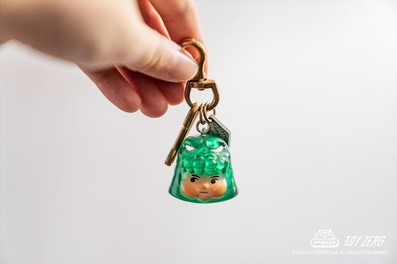 TOYZEROPLUS × AAAZ「PP BABY 復古掛飾(寶石綠版本)」復古火柴盒樣式包裝盒也超讚!