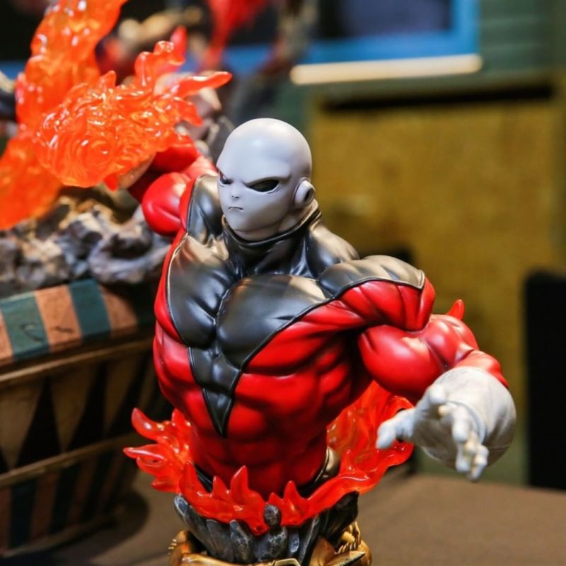 Figurama Collectors《七龍珠超》悟空vs吉連 1/6比例雕像 替換上身完整重現力量大會對決！