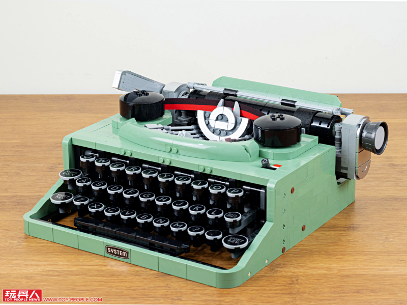 LEGO 21327 Ideas 系列【打字機】Typewriter 開箱報告 兼具優美外型與操作體驗的復古經典!