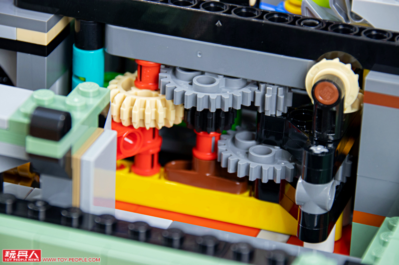 LEGO 21327 Ideas 系列【打字機】Typewriter 開箱報告 兼具優美外型與操作體驗的復古經典!