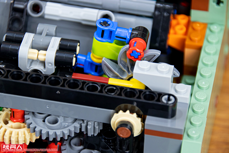 LEGO 21327 Ideas 系列【打字機】Typewriter 開箱報告 兼具優美外型與操作體驗的復古經典!