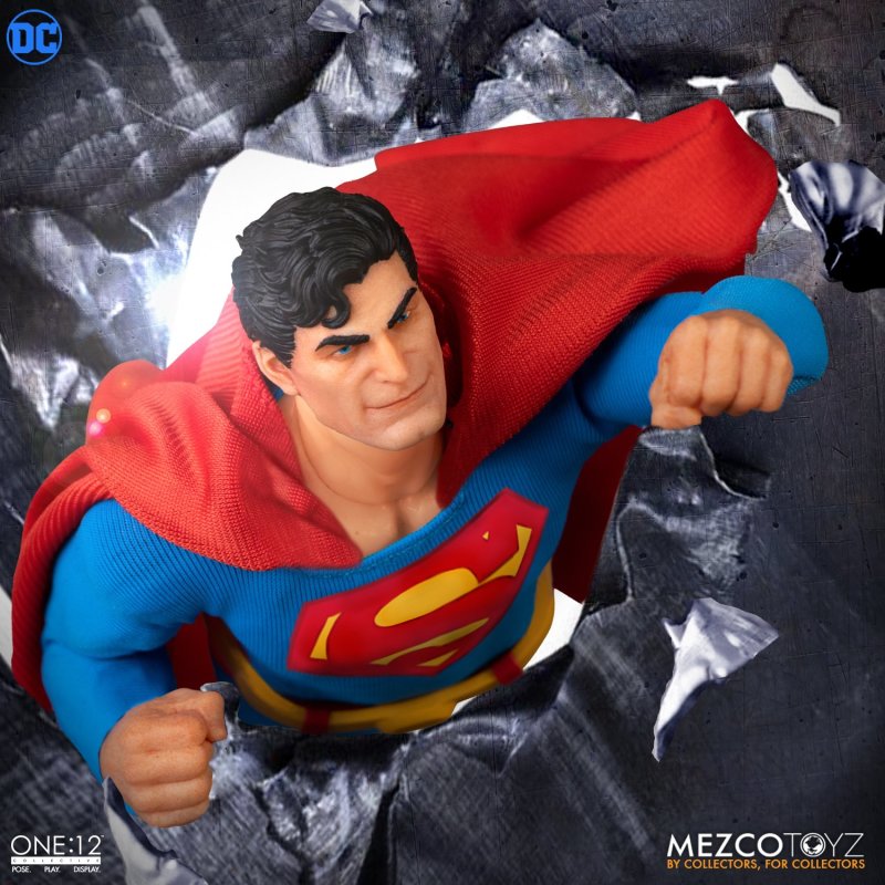 MEZCO TOYZ ONE:12 COLLECTIVE 系列 DC【超人 - 鋼鐵英雄版本】Superman - Man of Steel Edition 1/12 比例可動人偶 豪華七頭雕陣容登場！