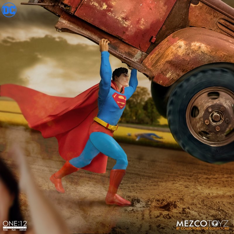 MEZCO TOYZ ONE:12 COLLECTIVE 系列 DC【超人 - 鋼鐵英雄版本】Superman - Man of Steel Edition 1/12 比例可動人偶 豪華七頭雕陣容登場！