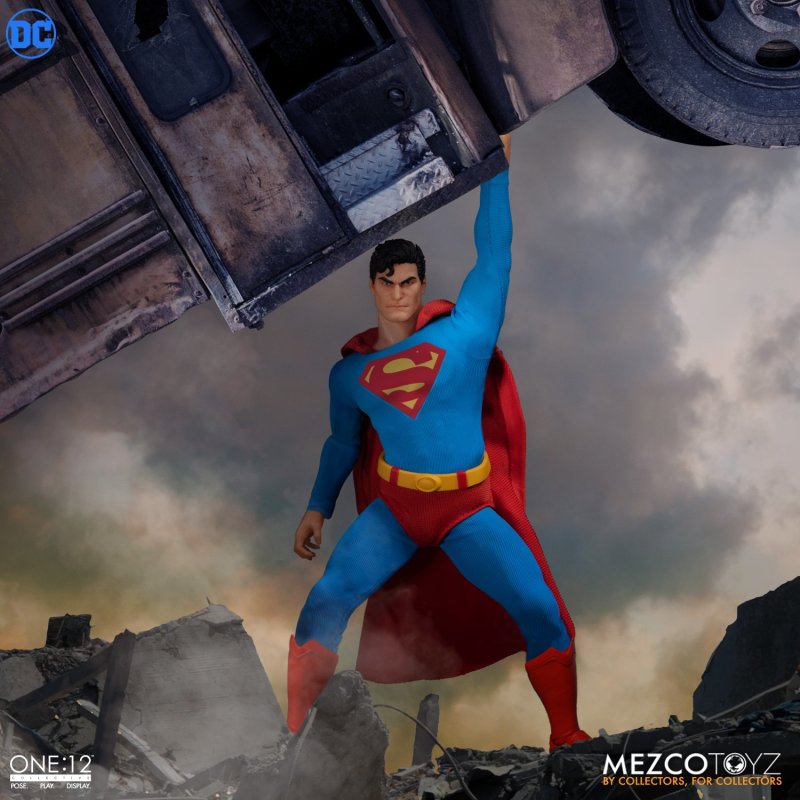 MEZCO TOYZ ONE:12 COLLECTIVE 系列 DC【超人 - 鋼鐵英雄版本】Superman - Man of Steel Edition 1/12 比例可動人偶 豪華七頭雕陣容登場！