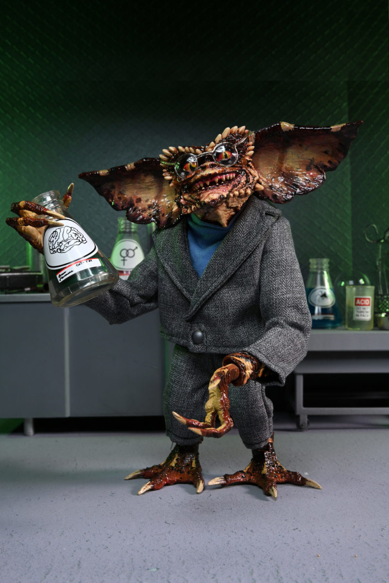 NECA《小精靈2》Ultimate Brain Gremlin 可動人偶 是那隻會說人話的聰明小精靈！