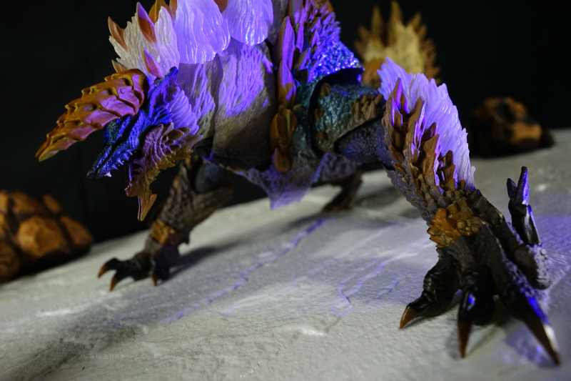 『開箱』S.H.MONSTER 超型大狗狗 ！芒享無雙獵手雷狼竜『 JESPER叉燒HOBBY廢話開箱』