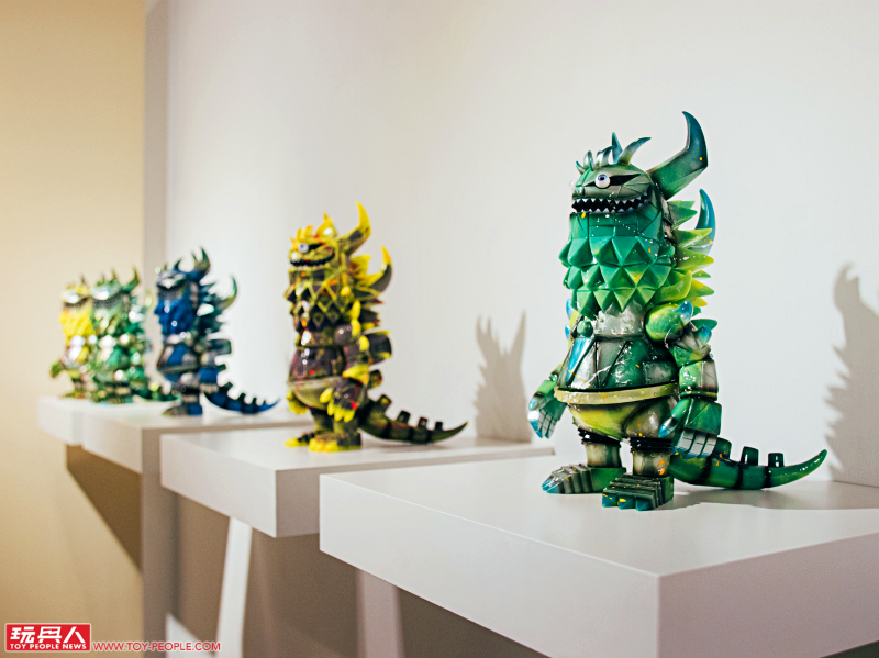 T9G 個展【UNSETTLE】at The little hut 現場報導 硬派帥氣的「鐵甲Rangeas」超大量出沒！