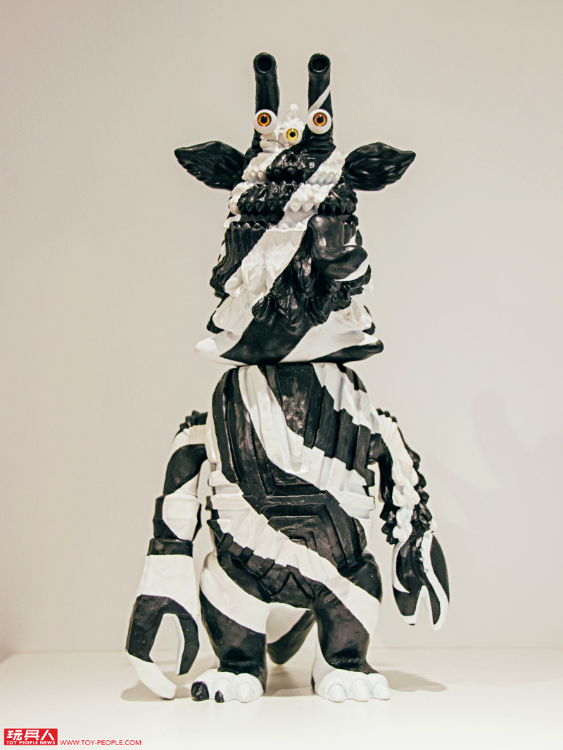 T9G 個展【UNSETTLE】at The little hut 現場報導 硬派帥氣的「鐵甲Rangeas」超大量出沒！