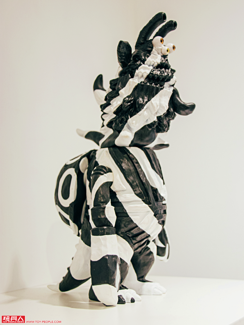 T9G 個展【UNSETTLE】at The little hut 現場報導 硬派帥氣的「鐵甲Rangeas」超大量出沒！