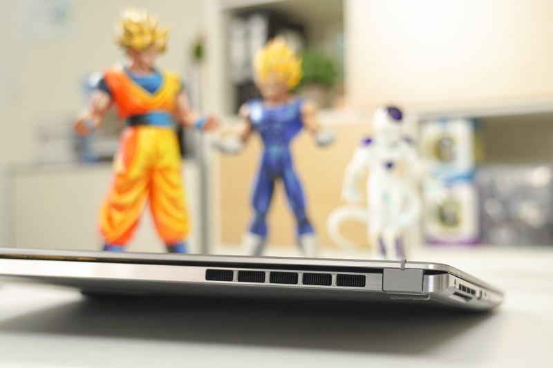 電影派玩具人-部長的夢幻筆記型電腦， MSI Creator Z16