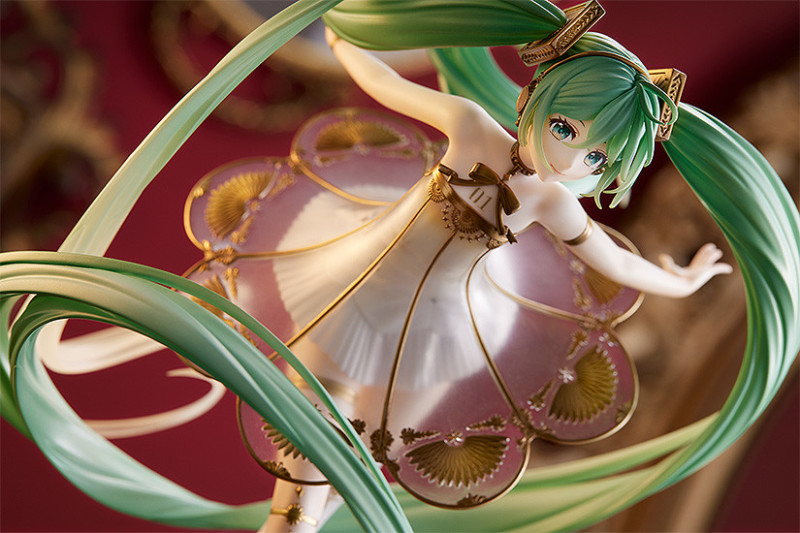 留聲機上舞動的樂之精靈♪ GSC「初音未來交響樂 5th Anniversary Ver.」1/1比例模型