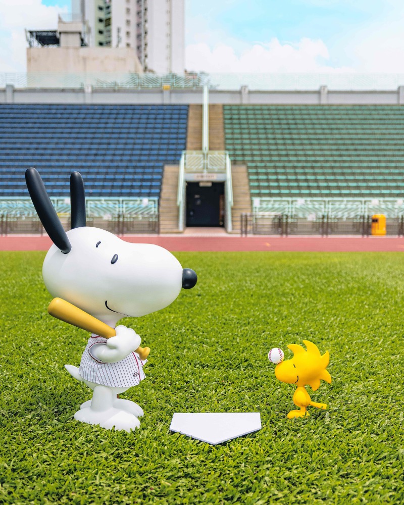 全新創意收藏交易平台FWENCLUB 限量推出 “Chill” as Snoopy 2021 棒球造型1:1 比例模型