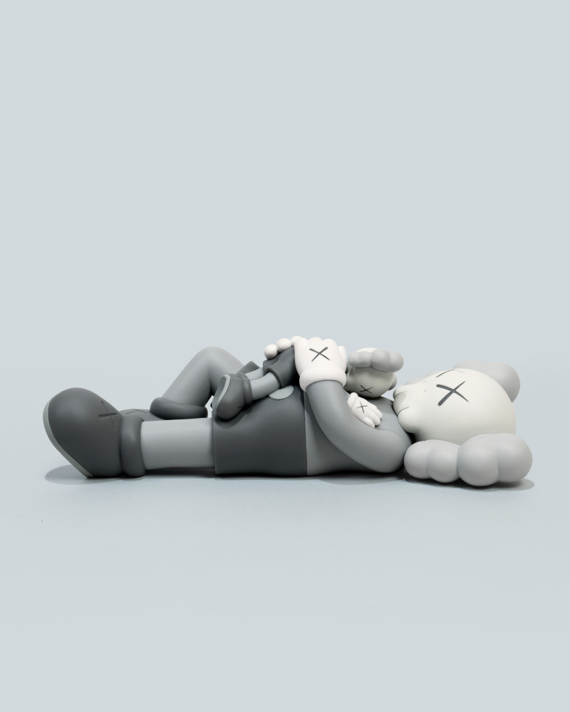 AllRightsReserved 《KAWS:HOLIDAY 新加坡站》獨家收藏品11 月13 日