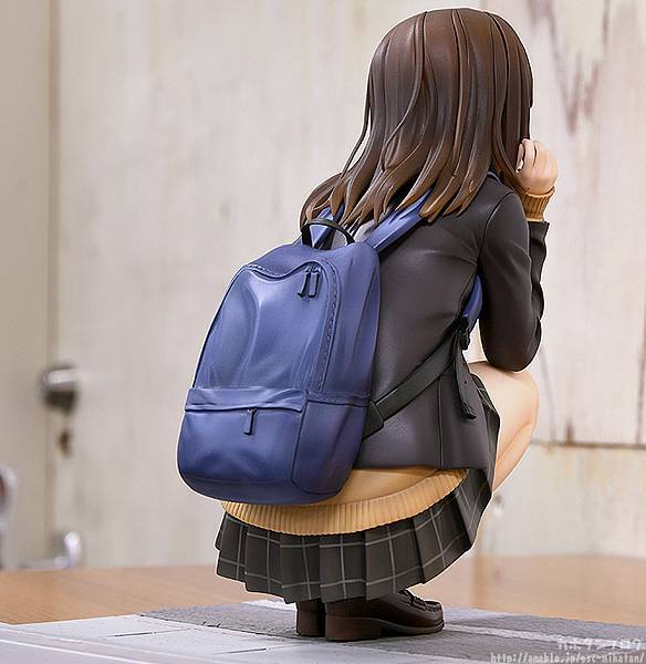 GSC《刮掉鬍子的我與撿到的女高中生》荻原沙優 無比例模型 蹲姿也有16公分高！