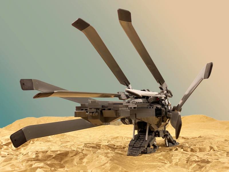 ZiO Creation 樂高 MOC 作品《沙丘》撲翼機（Ornithopter）能再現收起機翼、準備俯衝的造型！