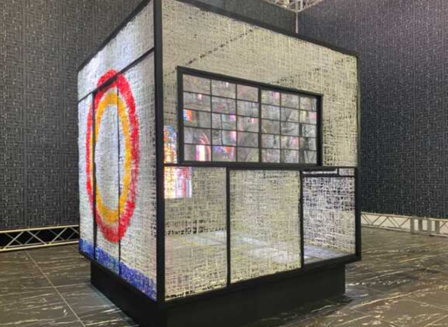 回收再利用更有型！『鋼彈R作戰FINAL』展出3000片回收零件組成的1/1「鋼彈頭」